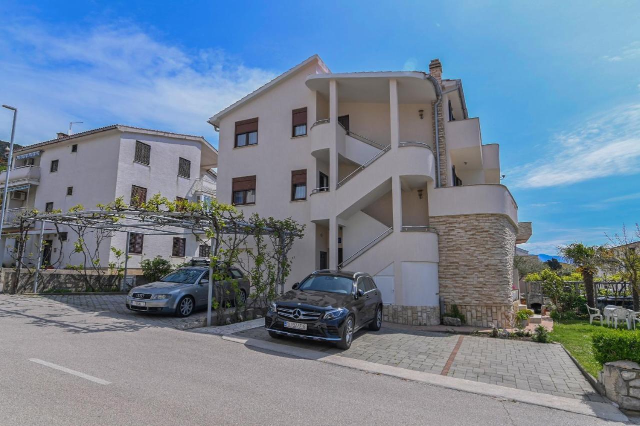 Apartments Andrea I Baška Exteriör bild